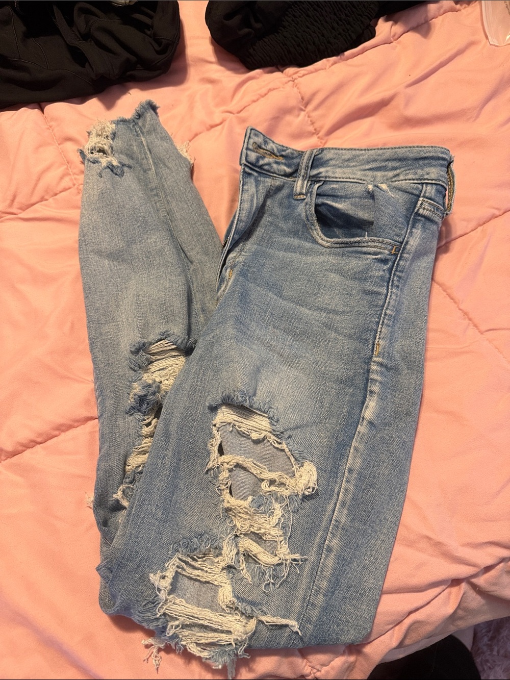 American Eagle Outfitters Light Blue Distressed Skinny Jeans